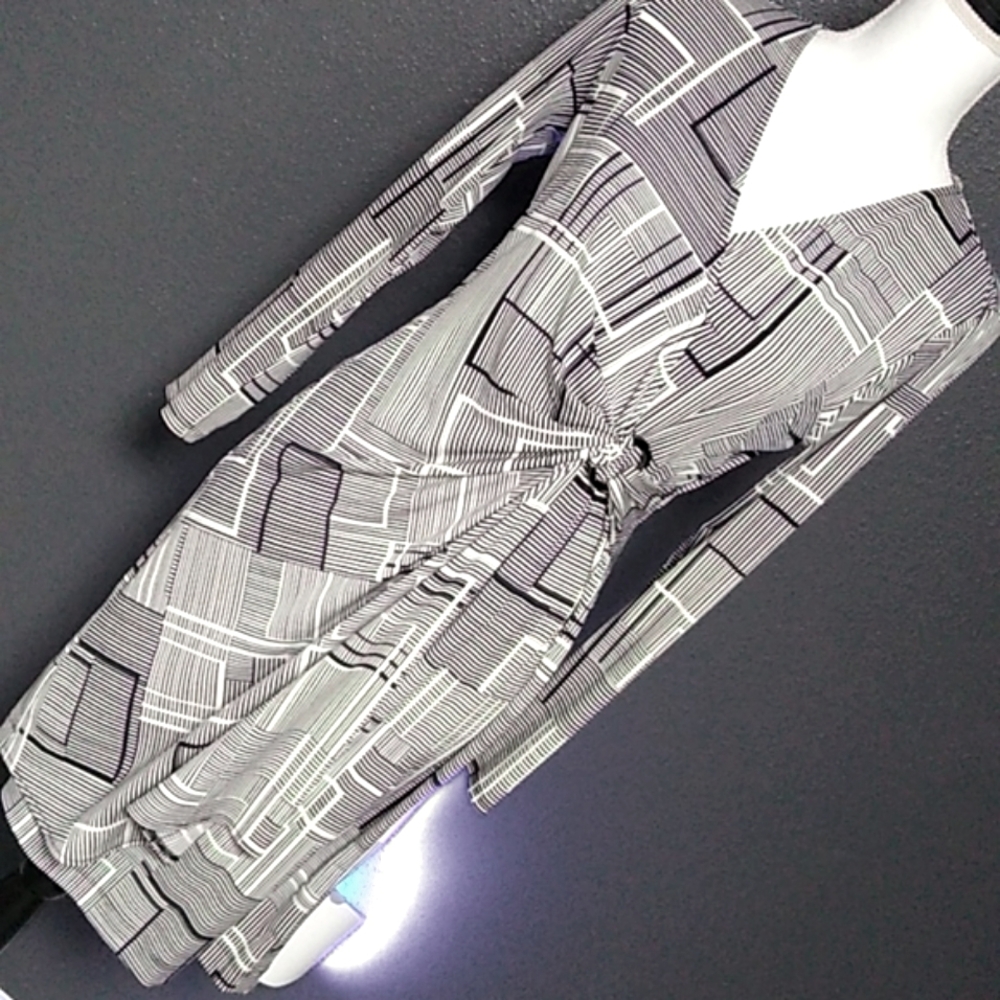 Cute black white A Wrap Around Tie dress